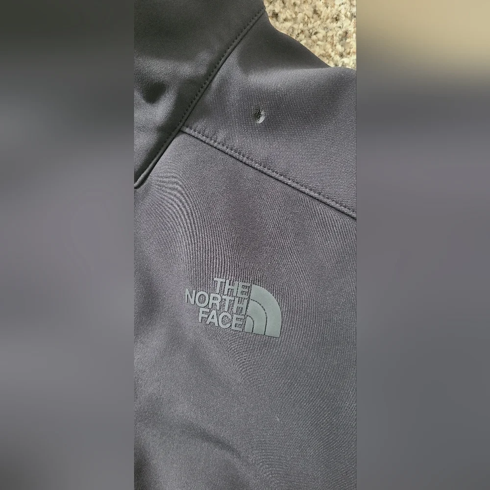 The North Face softshell jacket men's LG--ZIPPER BROKEN & SM‎ BURN HOLE--flaws